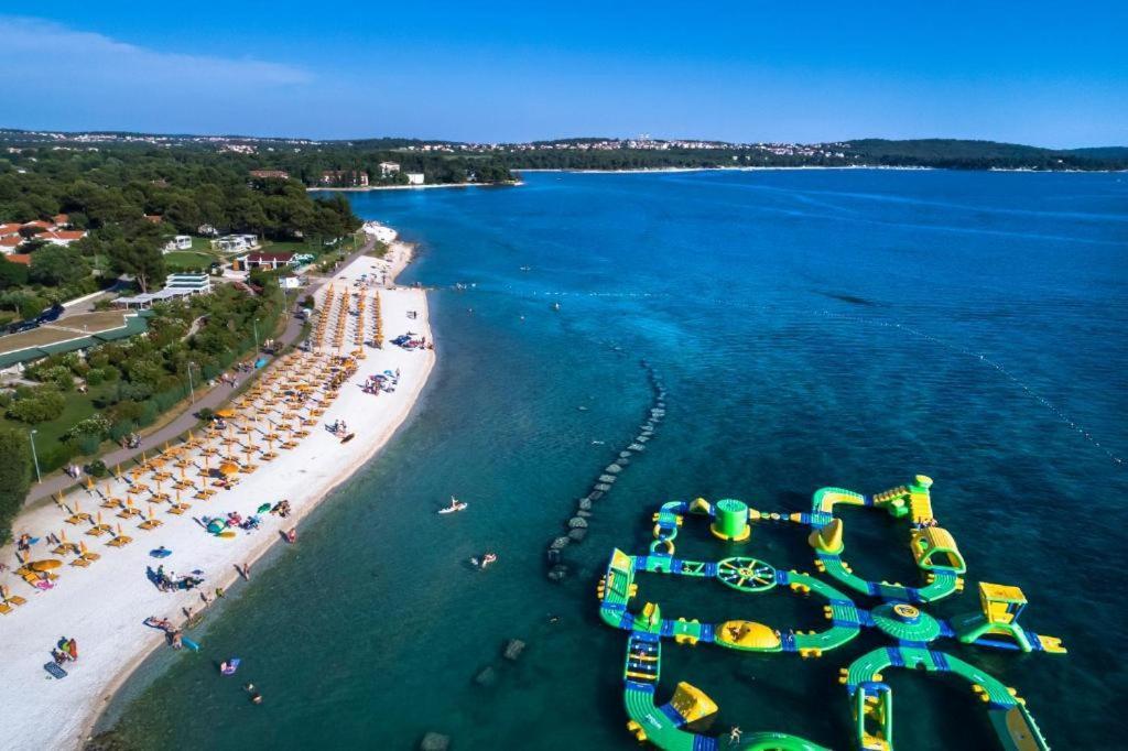 Deluxe Apartment Bluebay Oasis Fažana エクステリア 写真