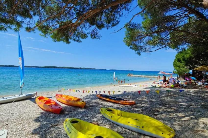 Deluxe Apartment Bluebay Oasis Fažana エクステリア 写真