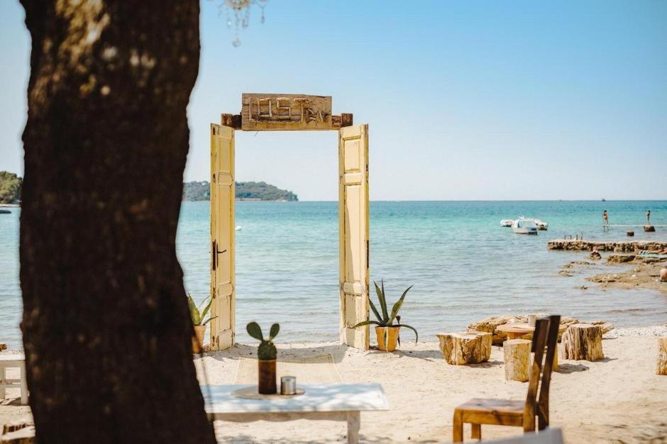 Deluxe Apartment Bluebay Oasis Fažana エクステリア 写真